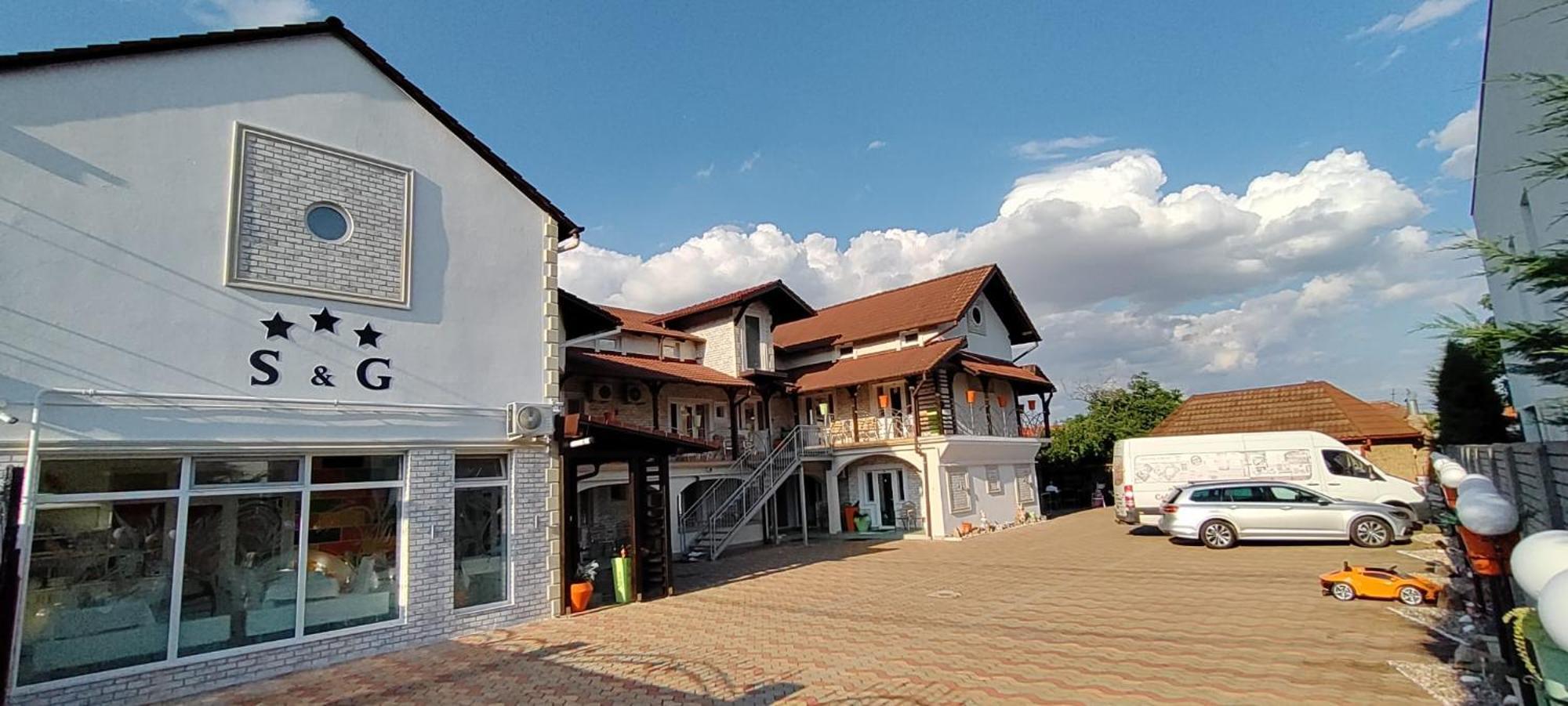 Pensiunea Sergiu & Geanina Arad Exteriér fotografie