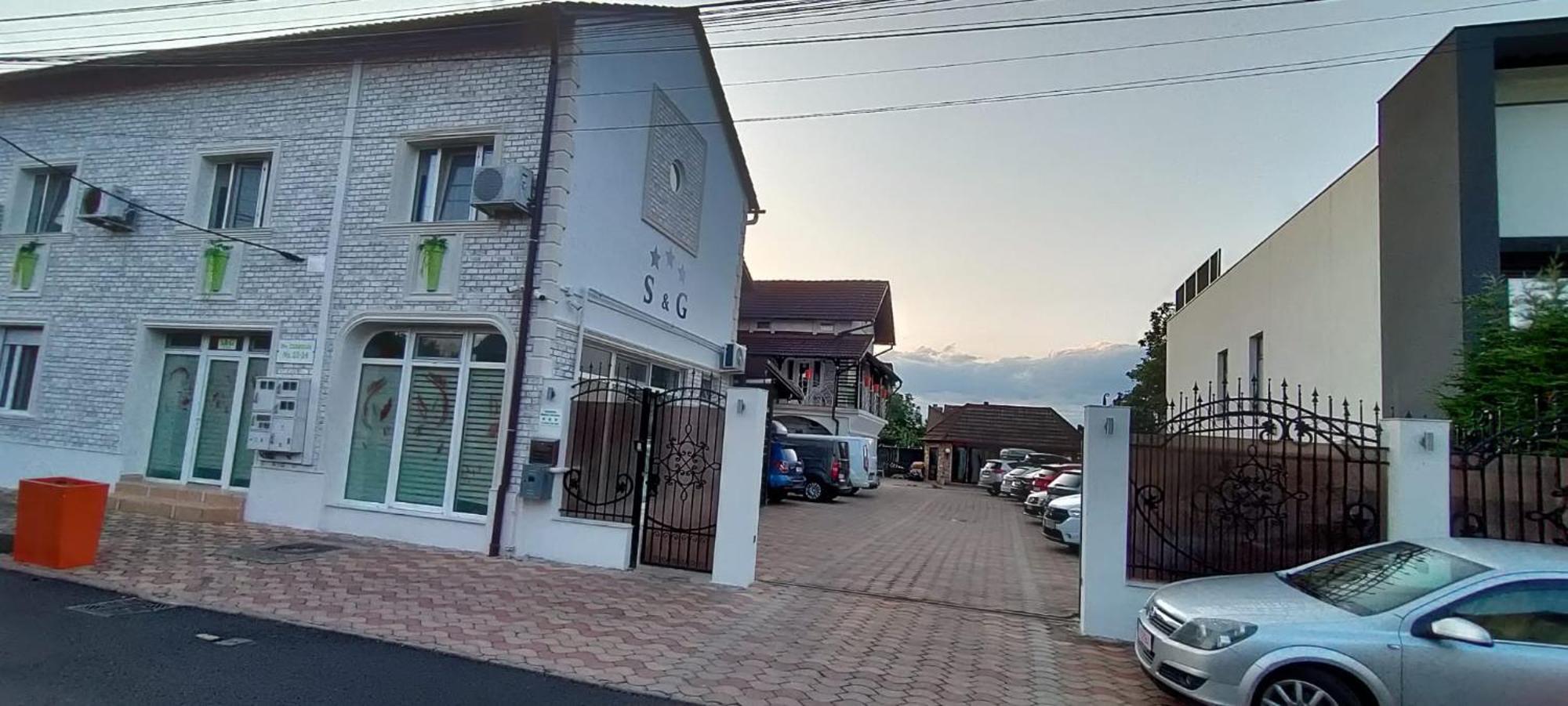 Pensiunea Sergiu & Geanina Arad Exteriér fotografie