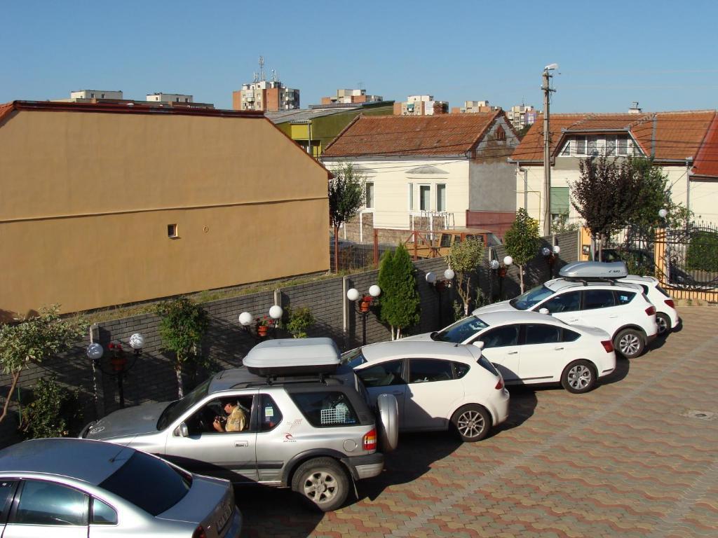 Pensiunea Sergiu & Geanina Arad Exteriér fotografie