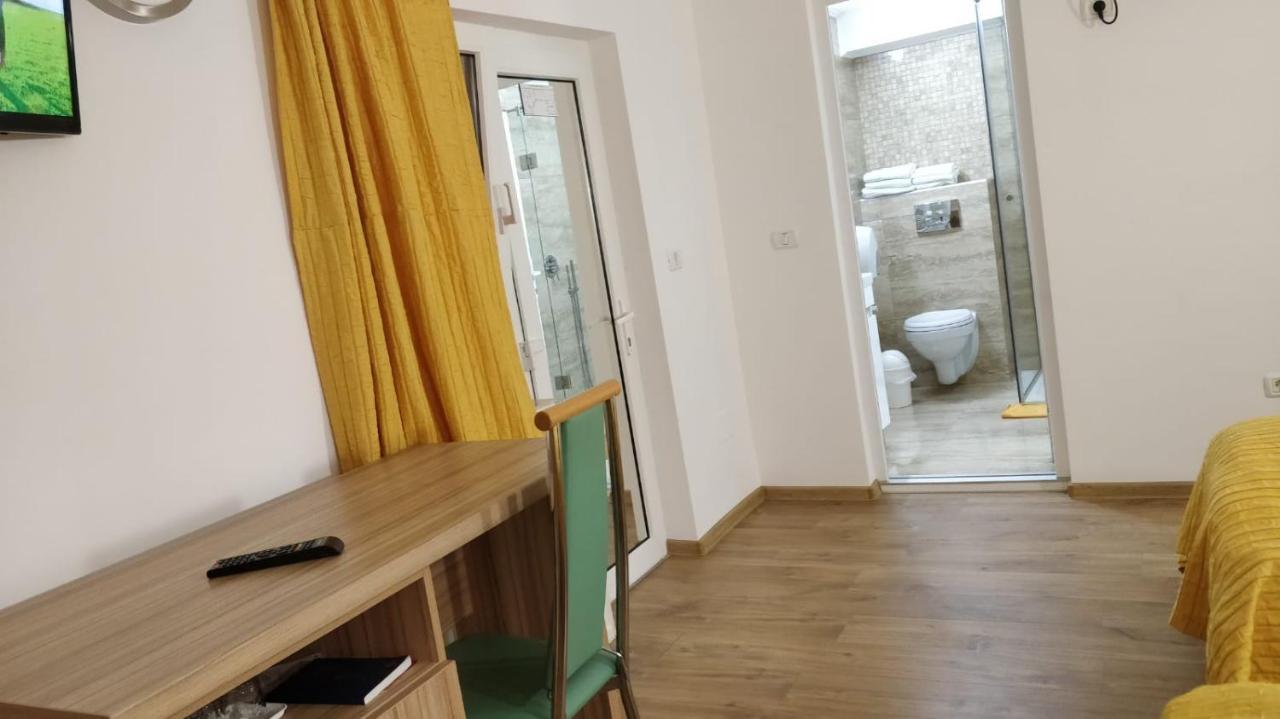 Pensiunea Sergiu & Geanina Arad Exteriér fotografie